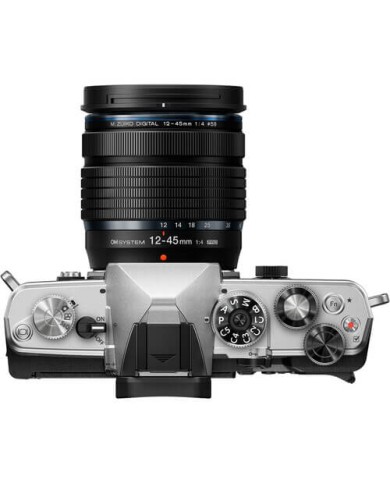 OM SYSTEM OM-3 + 12-45mm f4
