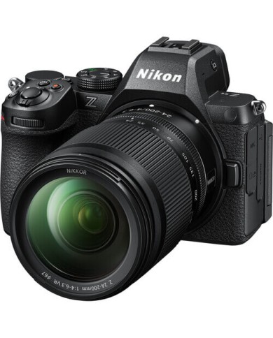 NIKON Z5 II + 24-200mm f4-6.3mm