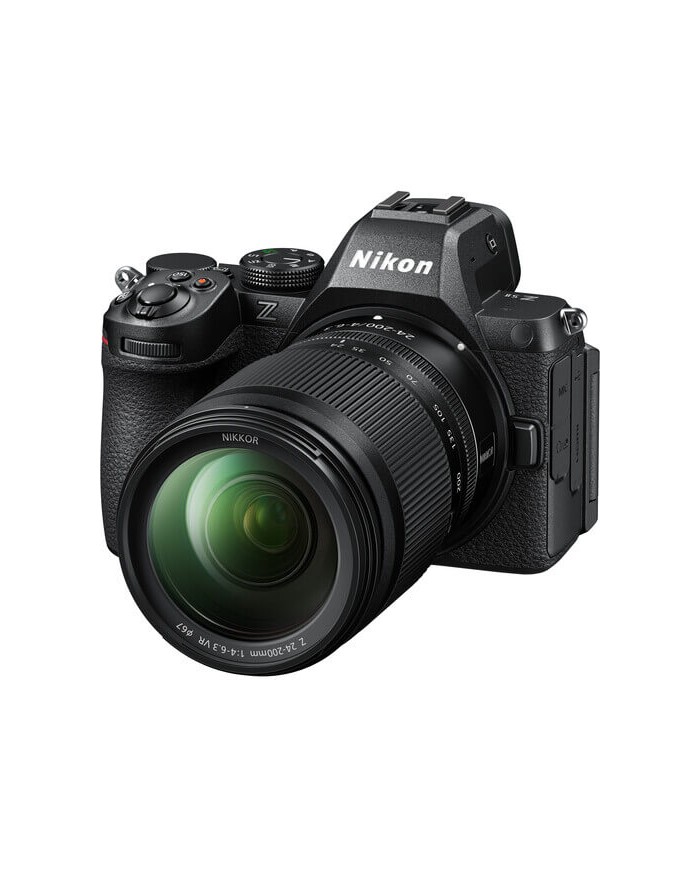 NIKON Z5 II + 24-200mm f4-6.3mm