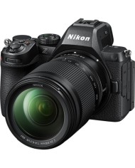 NIKON Z5 II + 24-200mm f4-6.3mm NIKON Z5 II + 24-200mm f4-6.3mm