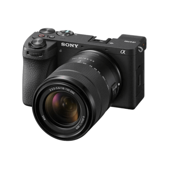 SONY A6700 + E 18-135mm f/3.5-5.6 OSS KIT