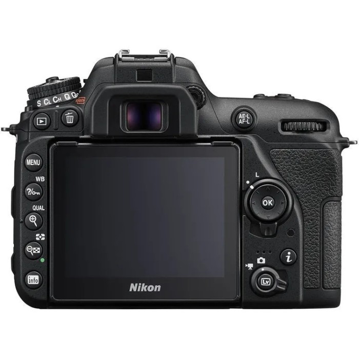 NIKON D7500 + 18-140 G VR NIKON D7500 + 18-140 G VR