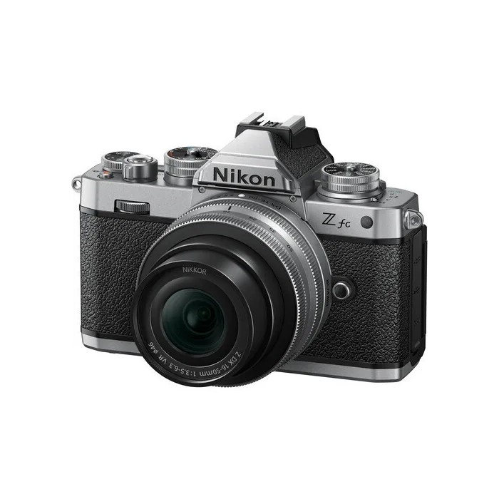 NIKON Z FC + 16-50MM F3.5-5.6 DX VR CÁMARA MIRRORLESS (PLATA) NIKON Z FC + 16-50MM F3.5-5.6 DX VR CÁMARA MIRRORLESS (PLATA)