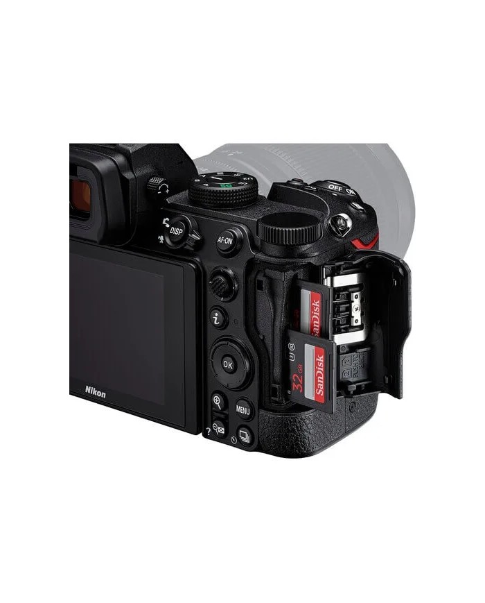 El mejor precio NIKON Z5 + 24-200mm